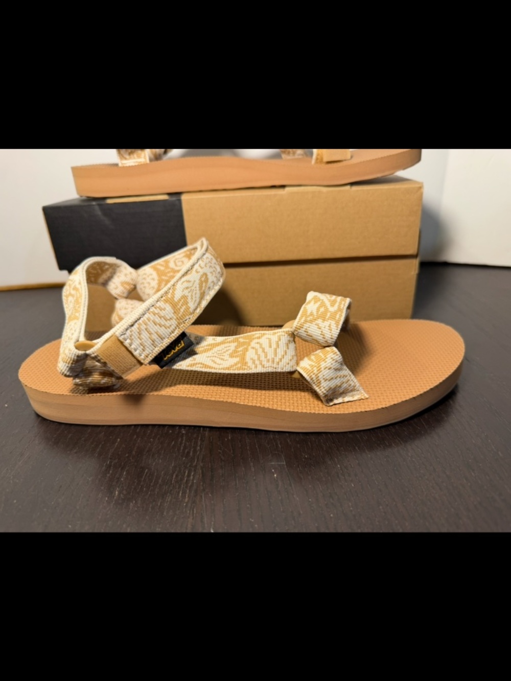 Teva Original Universal Sandals Sirena Tanzine Beige/Cream Womans 10M